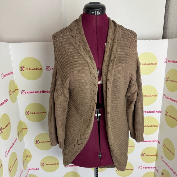 Cozy Brown Knit Sweater - Picture 1 of 4